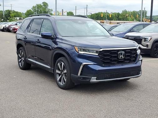 2025 Honda Pilot Touring 8-Passenger