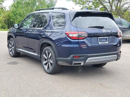 2025 Honda Pilot Touring 8-Passenger