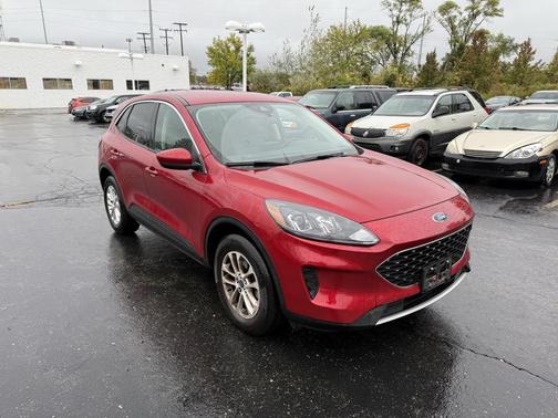 2021 Ford Escape SE