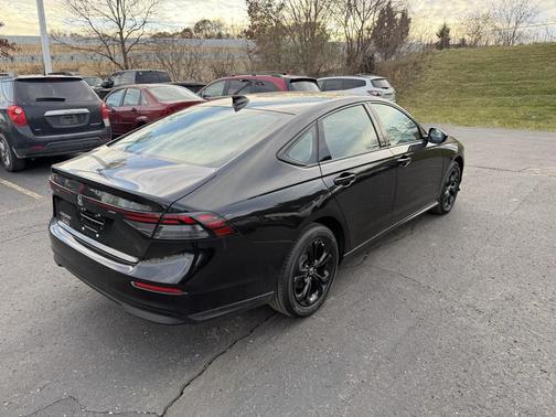 2025 Honda Accord Sport SE 1.5T