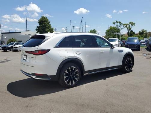 2024 Mazda CX-90 PHEV Premium