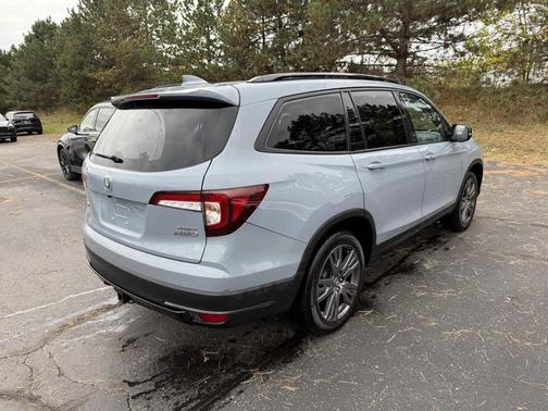 2022 Honda Pilot AWD Sport