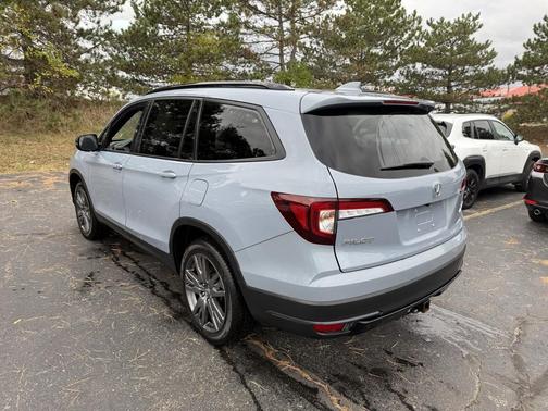 2022 Honda Pilot AWD Sport