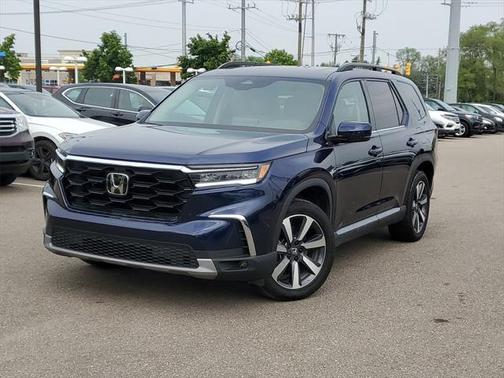2025 Honda Pilot Touring 8-Passenger