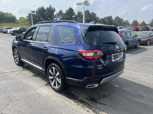 2025 Honda Pilot Touring 8-Passenger