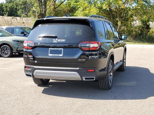 2025 Honda Pilot Elite