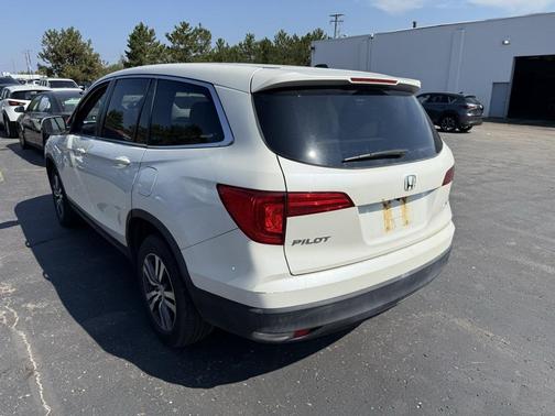 2016 Honda Pilot EX