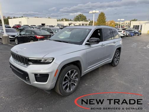 2022 Jeep Grand Cherokee Overland