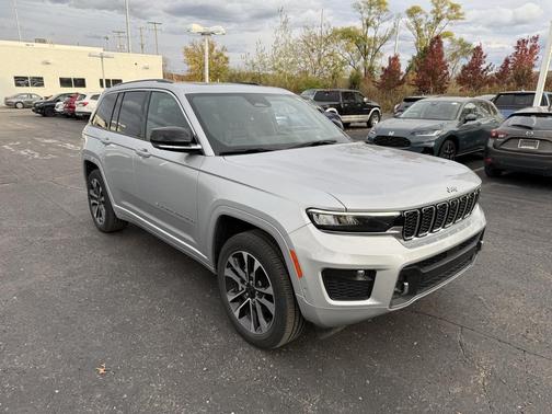 2022 Jeep Grand Cherokee Overland
