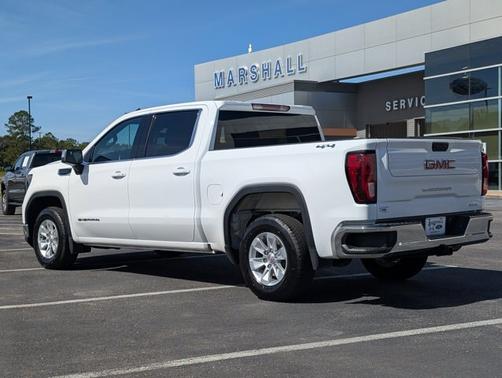 2024 GMC Sierra 1500 SLE
