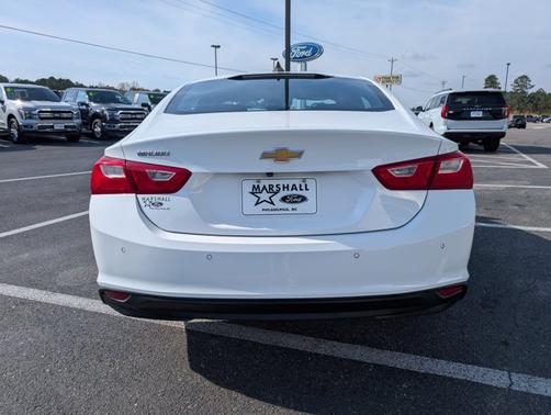 2022 Chevrolet Malibu LS W/1FL