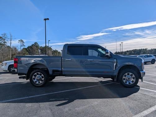 2023 Ford F-250 LARIAT