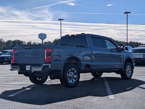 2023 Ford F-250 LARIAT