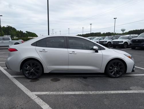 SV 2024 Toyota Corolla SE
