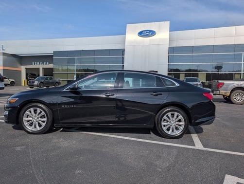 2022 Chevrolet Malibu LT W/1LT