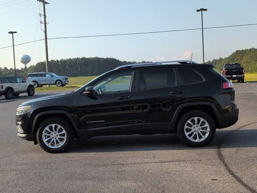 2021 Jeep Cherokee LATITUDE