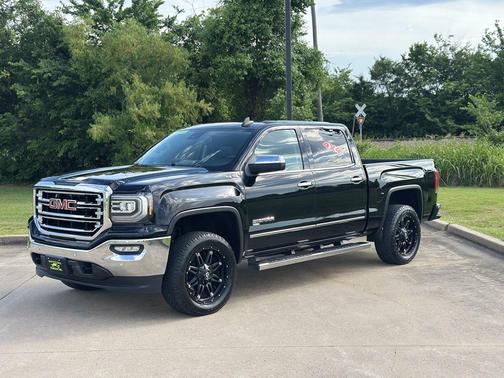 Onyx Black 2017 GMC Sierra 1500 SLT