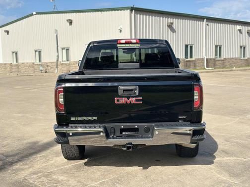 Onyx Black 2017 GMC Sierra 1500 SLT