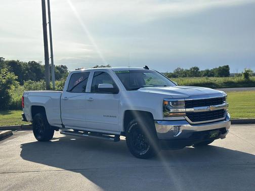 WHITE 2017 Chevrolet Silverado 1500 1LT