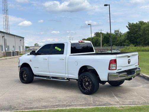 Bright White Clearcoat 2021 RAM 2500 Big Horn Crew Cab 4x4 6'4' Box
