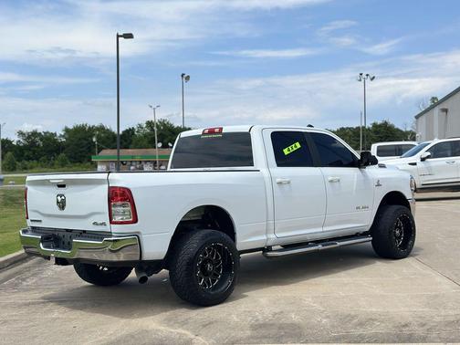Bright White Clearcoat 2021 RAM 2500 Big Horn Crew Cab 4x4 6'4' Box