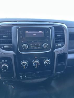 Bright White Clearcoat 2018 RAM 2500 Tradesman Crew Cab 4x4 6'4' Box