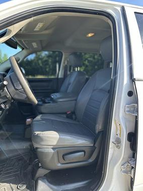 Bright White Clearcoat 2018 RAM 2500 Tradesman Crew Cab 4x4 6'4' Box