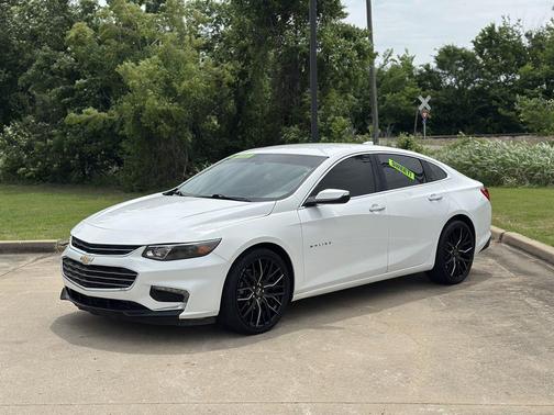 Summit White 2016 Chevrolet Malibu Premier