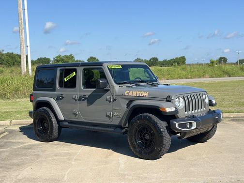 Sting-Gray Clearcoat 2021 Jeep Wrangler Unlimited Sahara