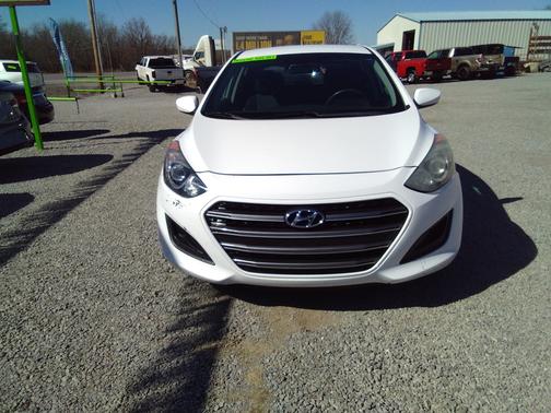 2016 Hyundai Elantra GT Base