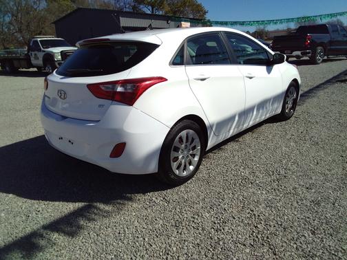 2016 Hyundai Elantra GT Base