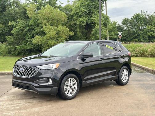 Agate Black Metallic 2024 Ford Edge SEL