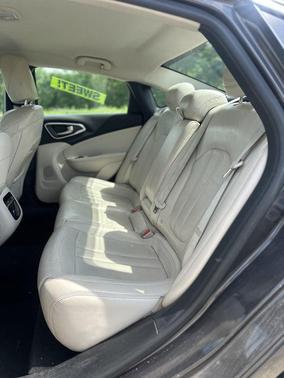Granite Crystal Metallic Clearcoat 2016 Chrysler 200 C