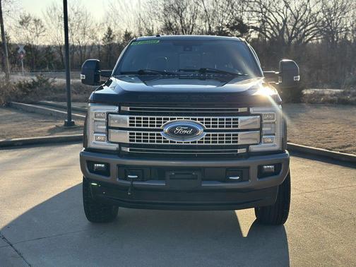 2017 Ford F-350 Platinum