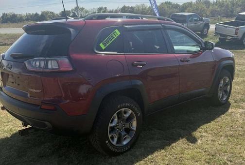 Velvet Red Pearlcoat 2019 Jeep Cherokee Trailhawk