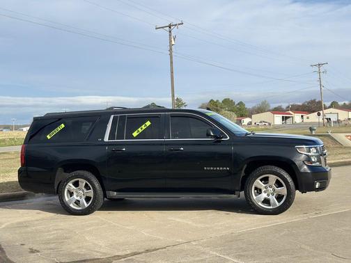 2016 Chevrolet Suburban LT