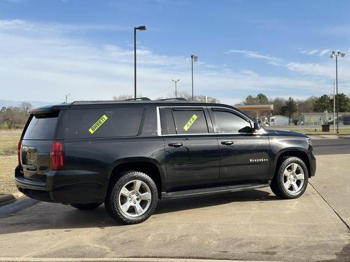 2016 Chevrolet Suburban LT