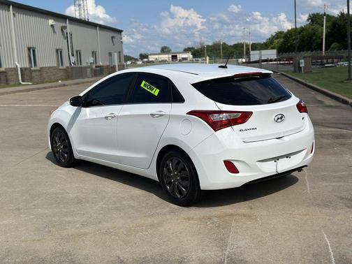 WHITE 2016 Hyundai Elantra GT Base