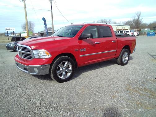 2016 RAM 1500 SLT
