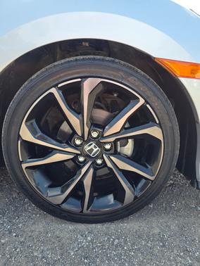 2018 Honda Civic Sport