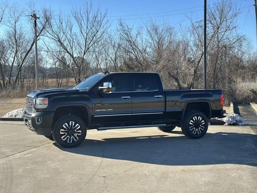 2019 GMC Sierra 2500 Denali