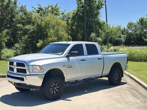 Bright Silver Metallic Clearcoat 2016 RAM 2500 Tradesman