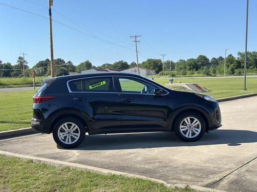 Black Cherry 2018 Kia Sportage LX