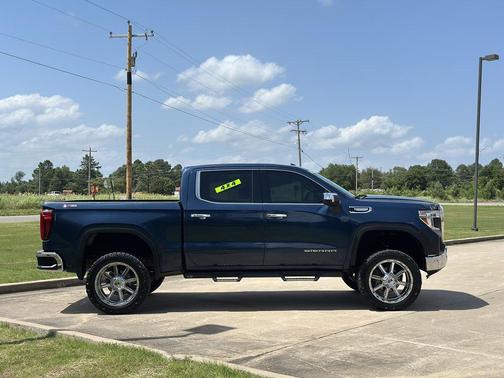 Pacific Blue Metallic 2019 GMC Sierra 1500 SLT