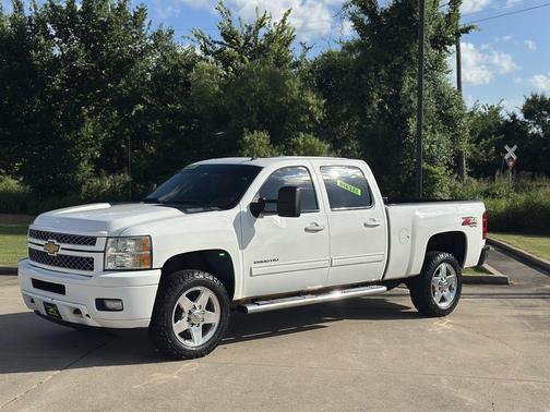 Summit White 2013 Chevrolet Silverado 2500 LTZ