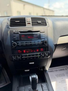 Silver 2009 Kia Borrego EX V6