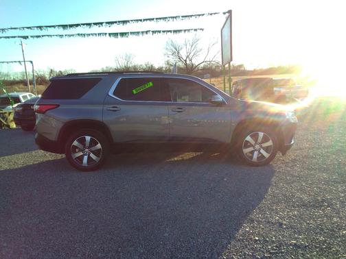 2020 Chevrolet Traverse LT Leather