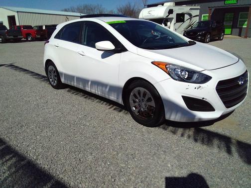 2016 Hyundai Elantra GT Base