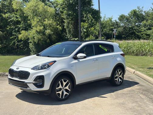 Snow White Pearl 2022 Kia Sportage SX Turbo