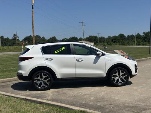 Snow White Pearl 2022 Kia Sportage SX Turbo